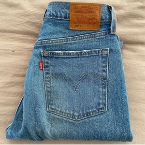 Levi 501 skinny jeans with cut off ankle